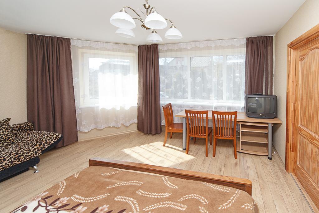 Irenos Svetaine Apartment Palanga Phòng bức ảnh
